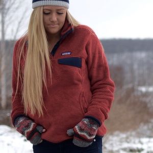 red patagonia snap tee